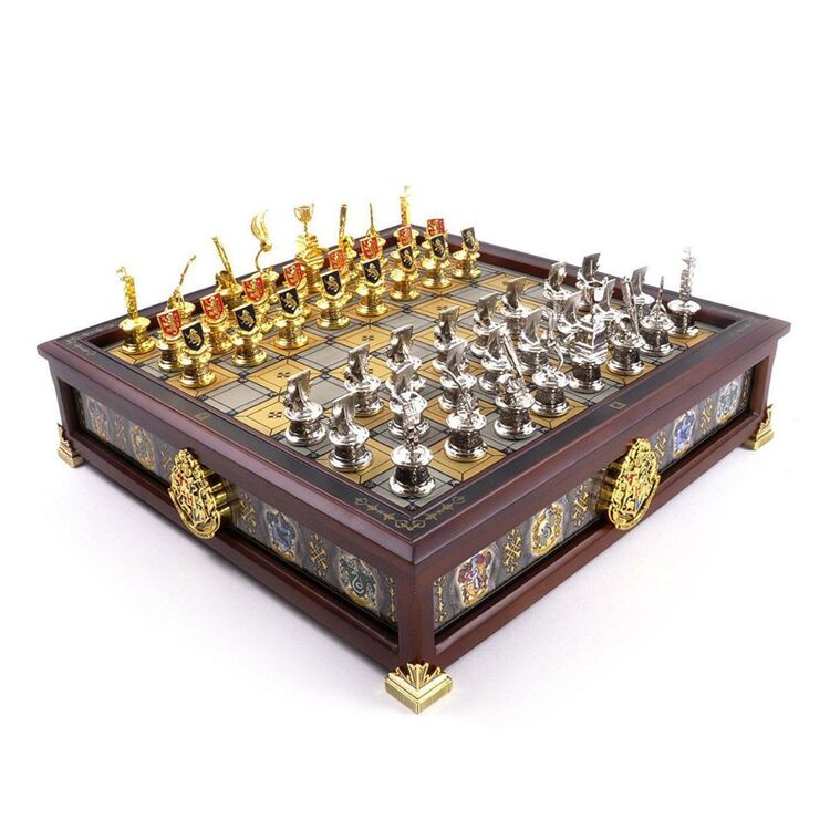 Product Harry Potter Quidditch Chess Set Silver & Gold Plated image